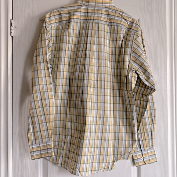 NWT - EDDIE BAUER Relaxed fit wrinkle resistant casual button down shirt - Picture 9 of 9